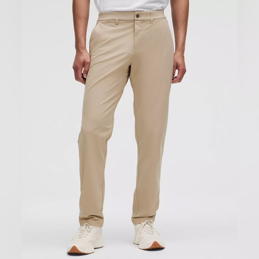LULULEMON ABC Classic Slim 37”
Warpstreme Men’s Pants Size 32